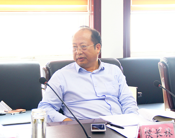 3校长侯长林讲话.jpg