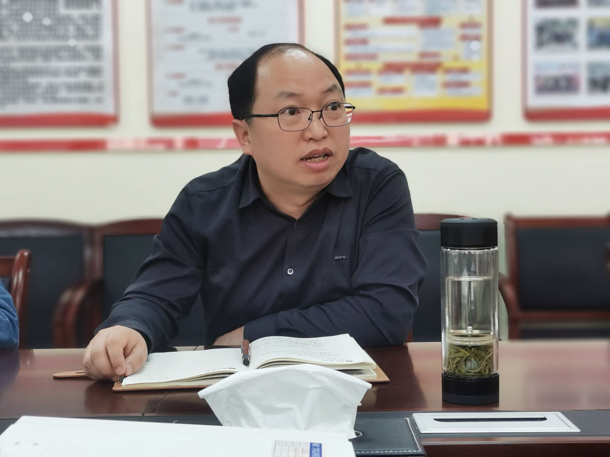 院党委书记,院长孙向阳讲话院领导为实习生送上祝福并合影留念