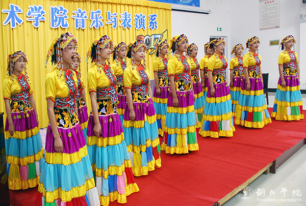 我校艺术学院举办高雅艺术进校园暨教学改革音乐会