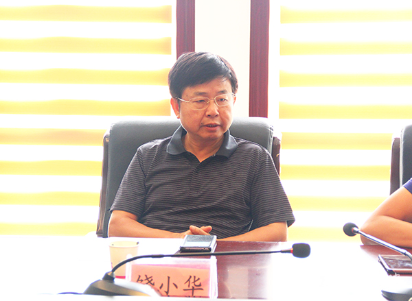 2党委副书记饶小华讲话.jpg