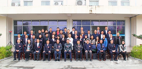 15合影.jpg