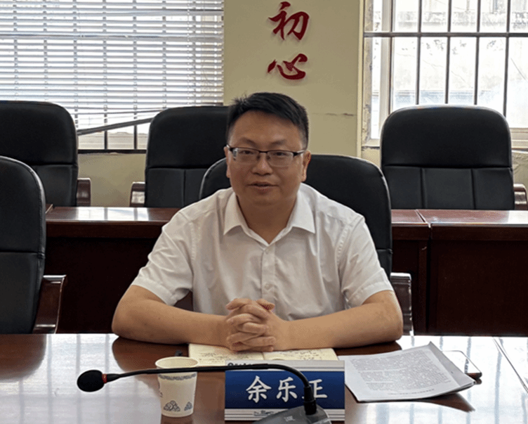 余乐正到后勤处宣讲第三次党代会精神