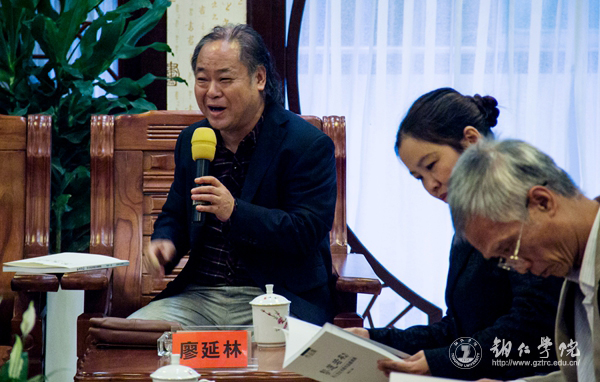 市文联与我校联合主办的“艺道若初 ——同人艺社书画作品邀请展”在铜举行