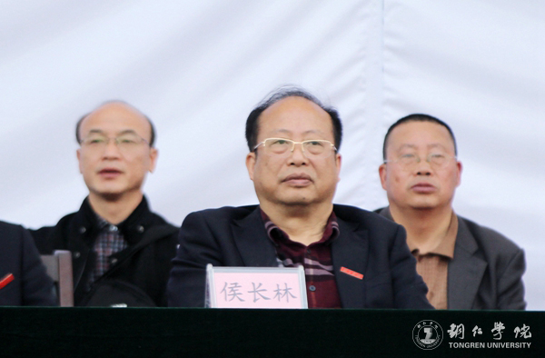 我校第三十九届田径运动会圆满落幕