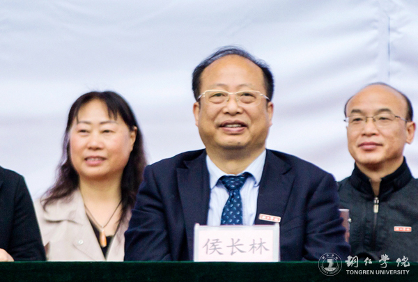 我校第三十九届田径运动会顺利开幕