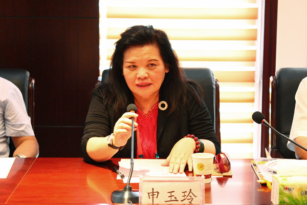 台湾贵州经贸文教交流协会考察团一行来我校交流考察