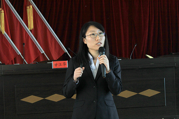 我校与万山经济开发区及56家企业联合召开政产学研三方交流会