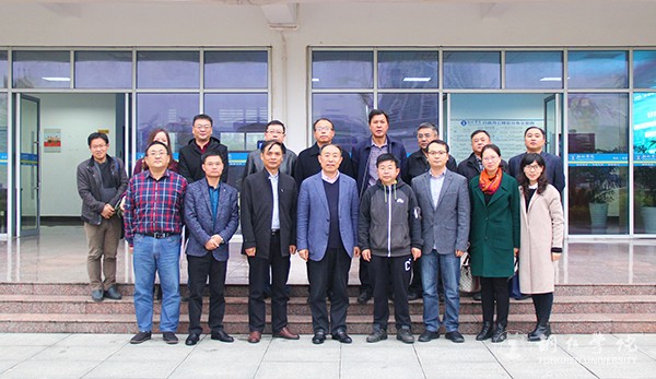 10合影.jpg