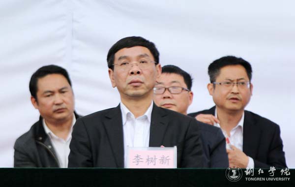 我校第三十九届田径运动会圆满落幕