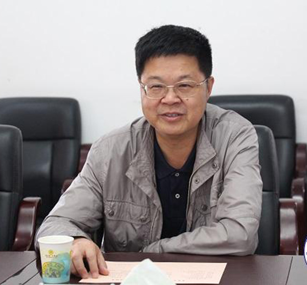 我校纪委书记彭吉黔一行前往吉首大学交流工作