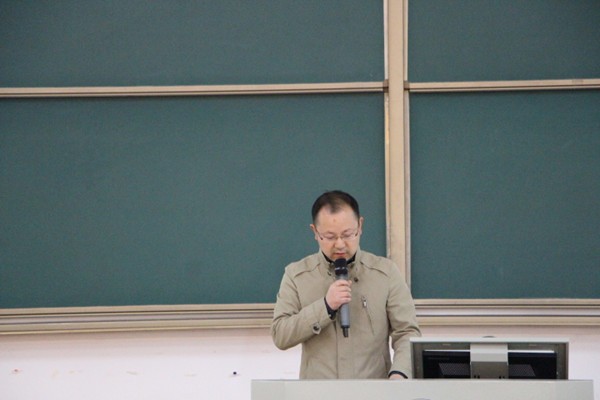 石维院长主持.jpg